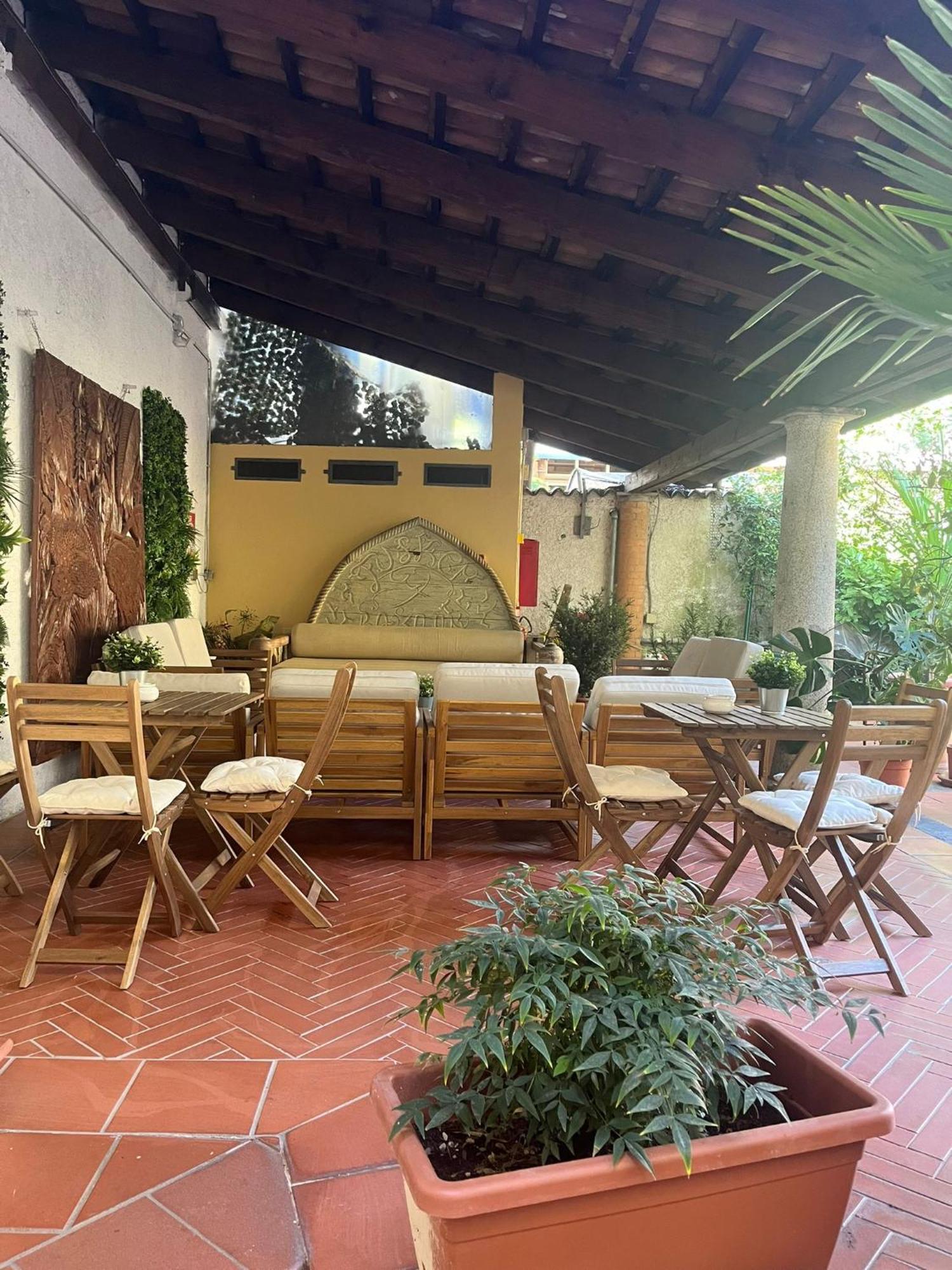 Monolocale Elvira Abbadesse Guest House Milan Exterior photo