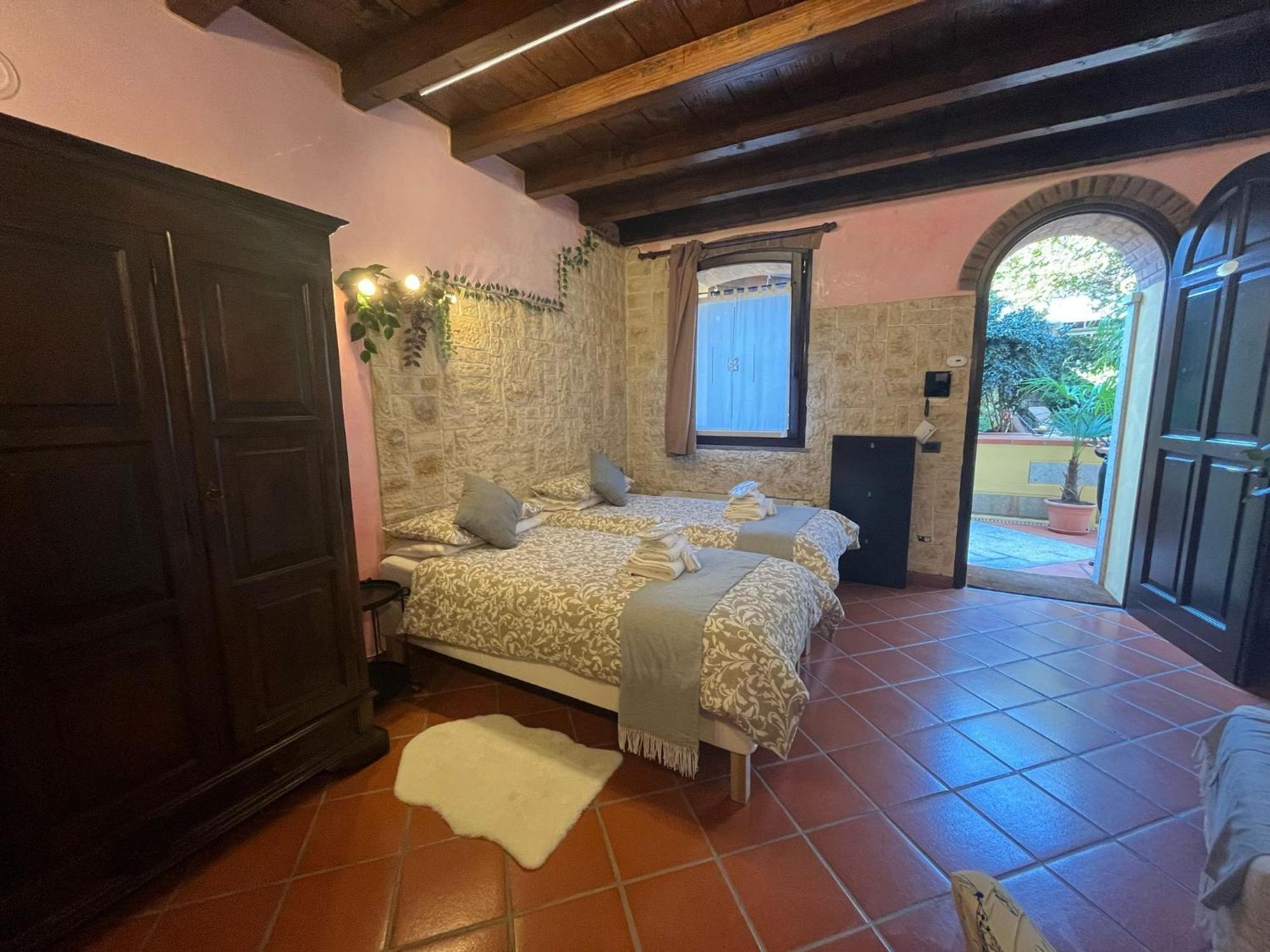 Monolocale Elvira Abbadesse Guest House Milan Exterior photo